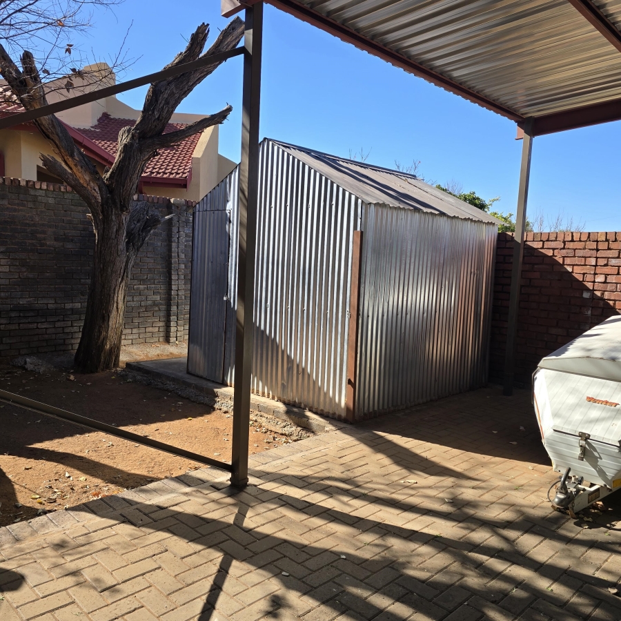 3 Bedroom Property for Sale in Kuruman Northern Cape